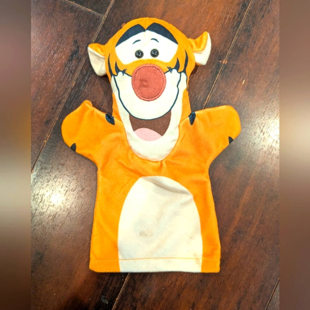 Disney  Tigger The Tiger Hand Puppets SOFT